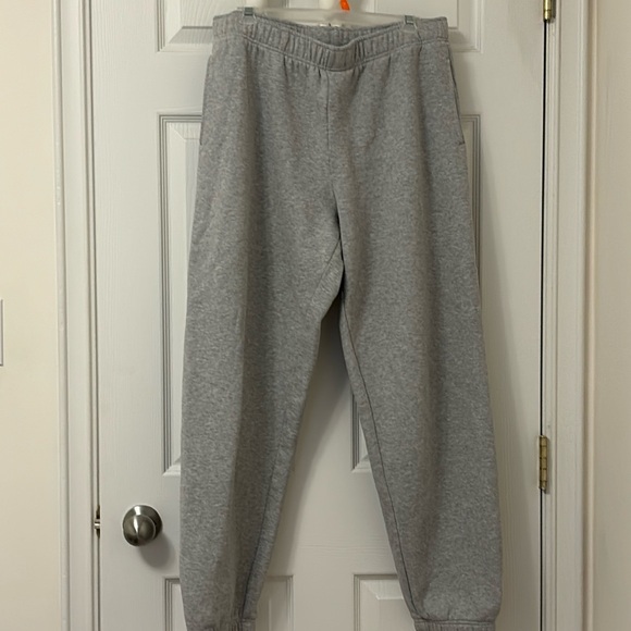 Aritzia TNA Cozy AF fleece Sweatpants - Picture 1 of 3